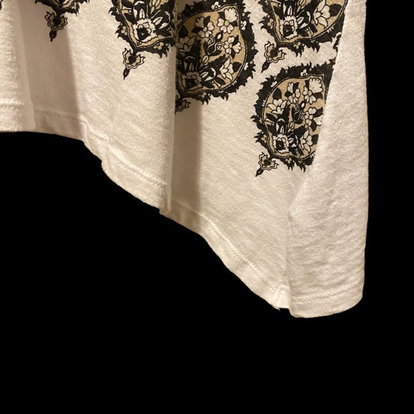 Rebecca Malone Short Sleeve Floral Print Metal Studded Top.  Size L - Picture 6 of 7